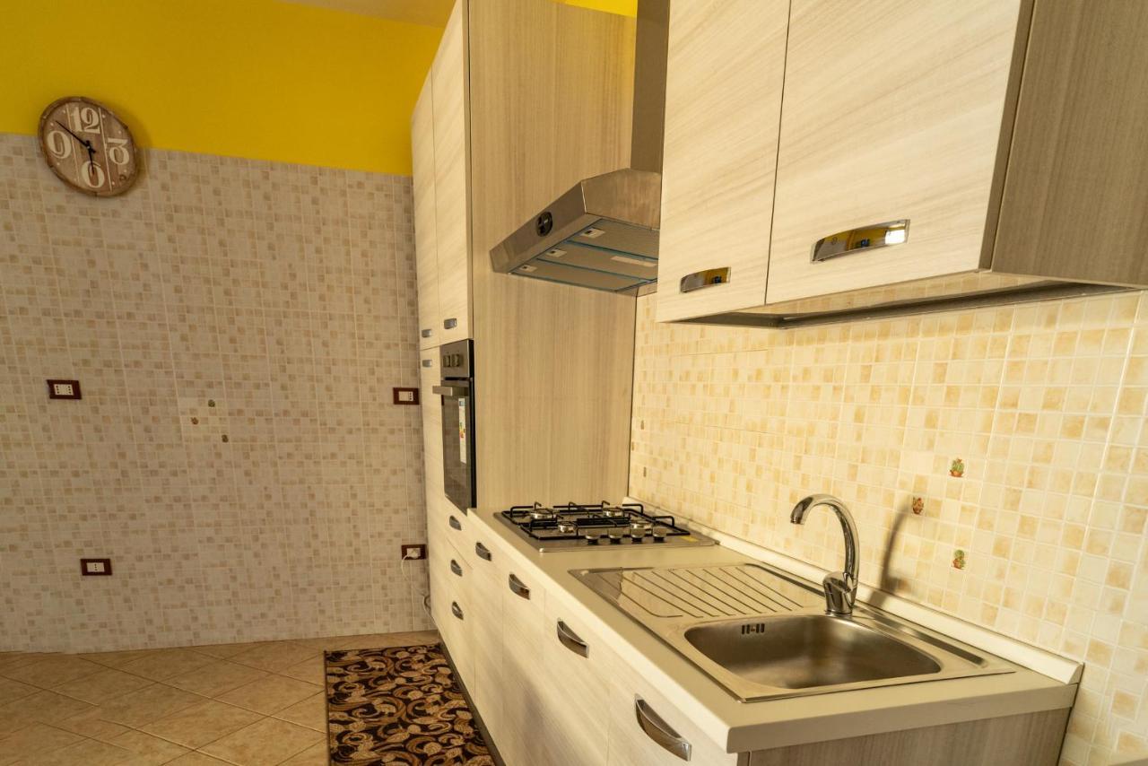 B&B Salerno ซาร์โน ภายนอก รูปภาพ