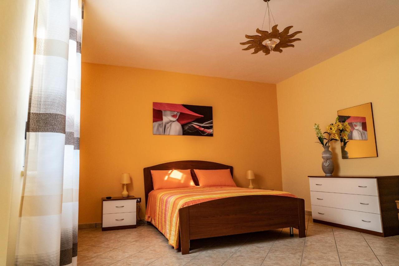 B&B Salerno ซาร์โน ภายนอก รูปภาพ