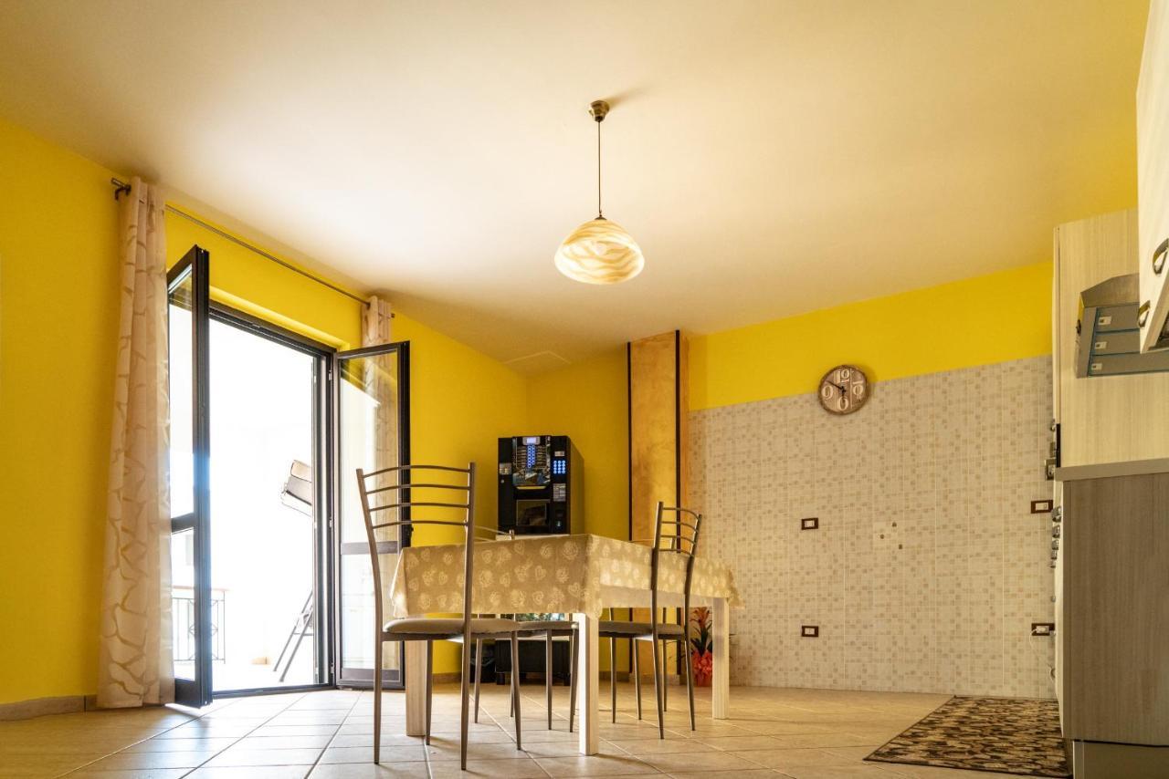 B&B Salerno ซาร์โน ภายนอก รูปภาพ
